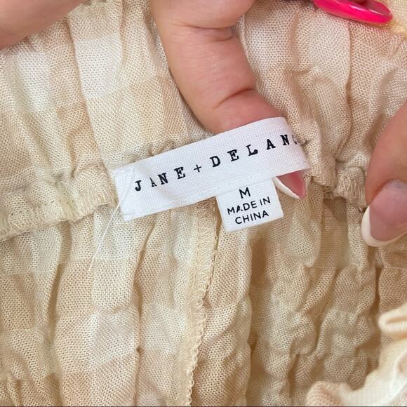 NEW Jane & Delancey Paper Bag Shorts Medium Checkered Seersucker Waist Tie - Picture 4 of 6